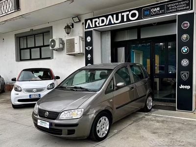 Usata Fiat Idea Emotion 90 CV (66 kW) 2008 Grigio Monovolume