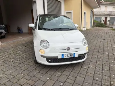 Usata Fiat 500 Lounge 69 CV (50 kW) 2010 Bianco Utilitaria