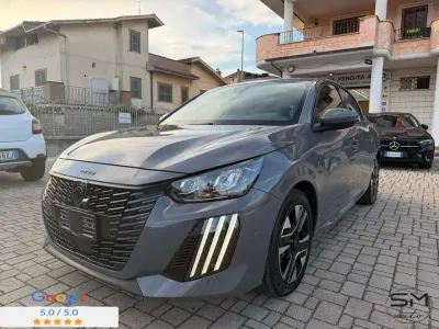 Usata Peugeot 208 Allure 101 CV (74 kW) 2025 Grigio selenium Utilitaria