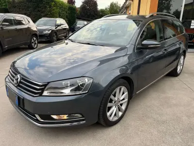 Usata VW Passat Highline 140 CV (102 kW) 2013 Grigio metallizzato Station wagon