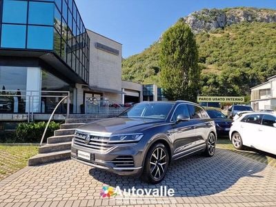 Usata VW Touareg Elegance 231 CV (169 kW) 2021 Grigio SUV