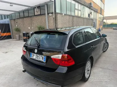 Usata BMW 320 177 CV (130 kW) 2008 Nero Station wagon