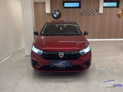 Usata Dacia Sandero Essentiel 101 CV (74 kW) 2022 Rosso Berlina