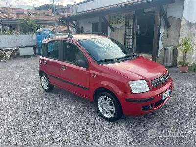 Usata Fiat Panda Dynamic 69 CV (50 kW) 2009 Rosso Utilitaria