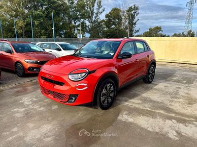 Nuova Fiat 600 Icon 137 CV (100 kW) 2026 Arancione Berlina