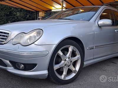 Occasion Mercedes C220 150 ch (110 kW) 2006 Gris Break