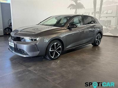 Usata Opel Astra Elegance 131 CV (96 kW) 2023 Blu Berlina
