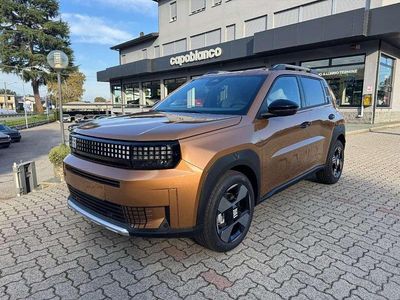 Nuova Fiat Grande Panda La Prima 110 CV (80 kW) 2025 Marrone Utilitaria