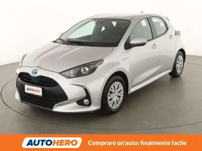 Usata Toyota Yaris Active 92 CV (67 kW) 2021 Argento Utilitaria