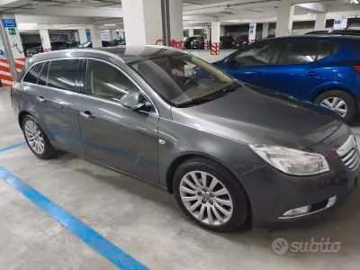 Usata Opel Insignia 194 CV (142 kW) 2011 Grigio Station wagon
