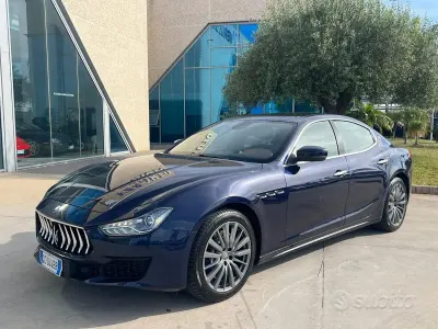 Usata Maserati Ghibli GranLusso 250 CV (183 kW) 2020 Blu Berlina