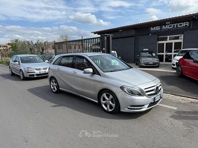 Usata Mercedes B180 Premium 109 CV (80 kW) 2012 Grigio Monovolume