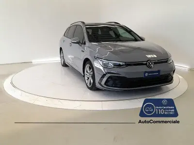 Usata VW Golf VIII R-line 150 CV (110 kW) 2022 Grigio Station wagon