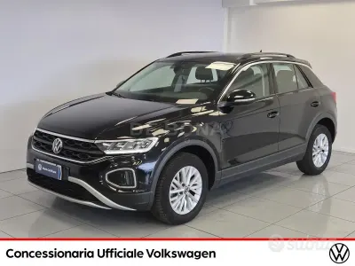 Usata VW T-Roc Life 150 CV (110 kW) 2024 Nero SUV
