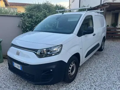 Usata Fiat Doblò 102 CV (75 kW) 2023 Monovolume
