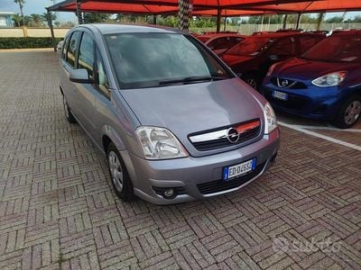 Usata Opel Meriva Enjoy 90 CV (66 kW) 2010 Grigio Monovolume