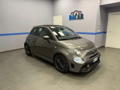 Usata Abarth 595C Turismo 165 CV (121 kW) 2024 Grigio record Cabrio