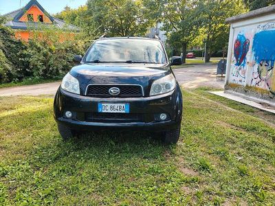 Usata Daihatsu Terios 86 CV (63 kW) 2006 Nero SUV