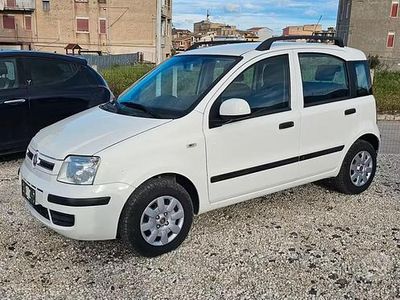 Usata Fiat Panda Dynamic 69 CV (50 kW) 2011 Bianco Utilitaria