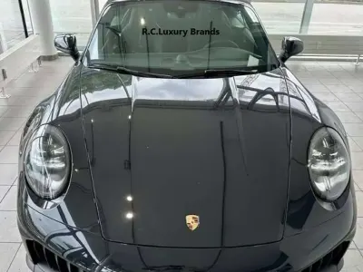 Nuova Porsche 911 541 CV (397 kW) 2026 Nero intenso Cabrio
