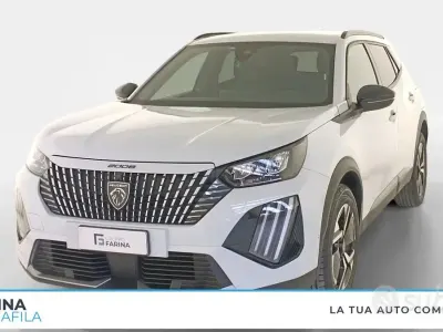 Usata Peugeot 2008 Allure 131 CV (96 kW) 2023 Bianco SUV
