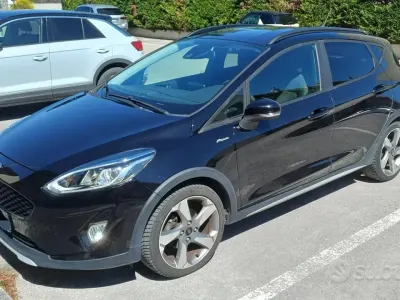 Usata Ford Fiesta Active 86 CV (63 kW) 2018 Nero Utilitaria