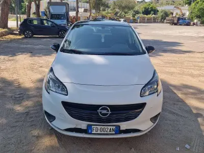 Usata Opel Corsa 90 CV (66 kW) 2016 Bianco Utilitaria