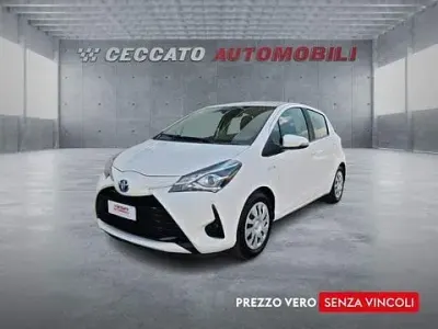Usata Toyota Yaris Hybrid