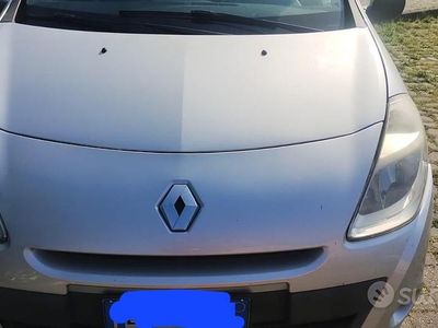 Second-hand Renault Clio IV 47 CP (34 kW) 2014 Berlinǎ