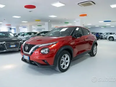 Usata Nissan Juke N-Connecta 114 CV (83 kW) 2021 Bordeaux SUV
