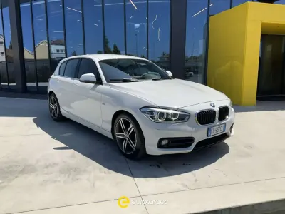 Usata BMW 116 Sport Line 116 CV (85 kW) 2016 Bianco pastello Utilitaria