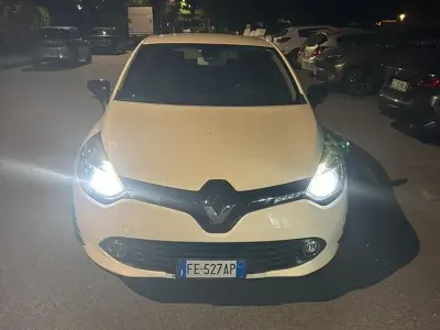 Usata Renault Clio IV 73 CV (53 kW) 2016 Giallo Berlina
