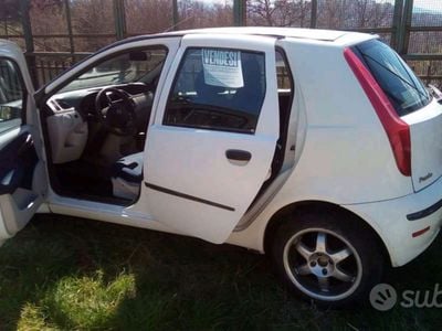 Usata Fiat Punto 2004 Bianco Utilitaria