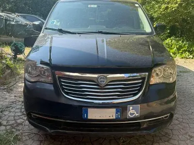 Usata Lancia Voyager
