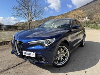 Usata Alfa Romeo Stelvio Ti 209 CV (153 kW) 2020 Blu/azzurro SUV