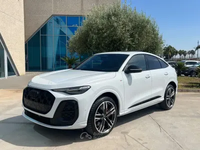 Nuova Audi Q5 S-Line 204 CV (150 kW) 2026 Bianco SUV