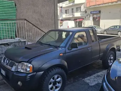 Używany Nissan King 133 KM (97 kW) 2003 Antigreaffio Pickup