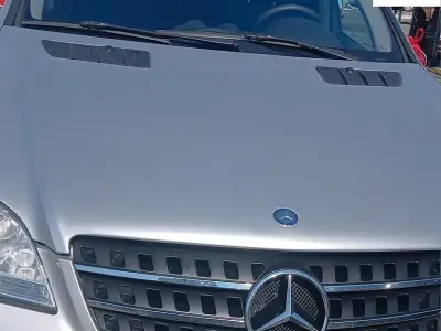 Usata Mercedes ML280 190 CV (139 kW) 2009 Grigio SUV