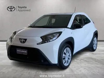 Usata Toyota Aygo X Active 72 CV (52 kW) 2022 Bianco SUV