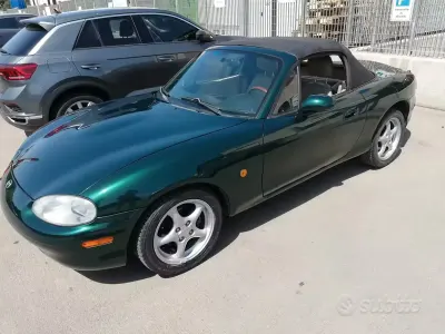 Usata Mazda MX5 90 CV (66 kW) 2000 Verde Cabrio