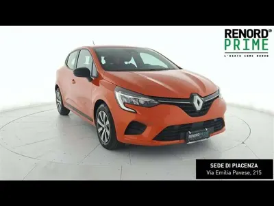 Usata Renault Clio V SE 67 CV (49 kW) 2022 Arancio Berlina