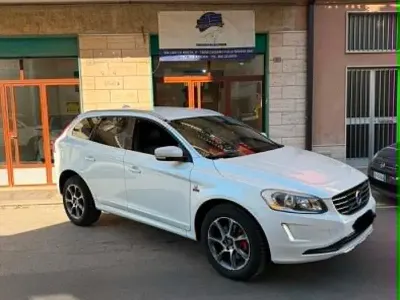 Usata Volvo XC60 Ocean Race 181 CV (133 kW) 2014 Bianco SUV