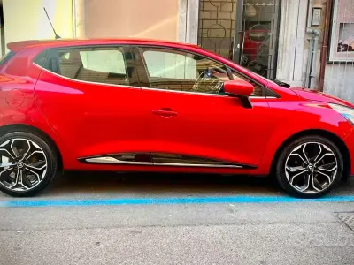 Usata Renault Clio IV Intens 90 CV (66 kW) 2016 Rosso Berlina