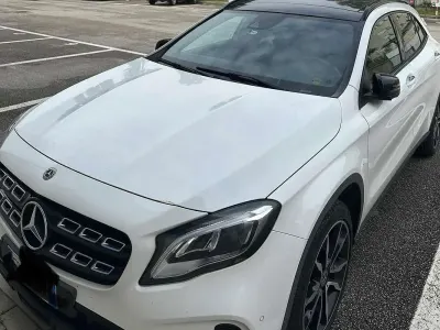 Usata Mercedes GLA220 Premium 177 CV (130 kW) 2018 Bianco SUV