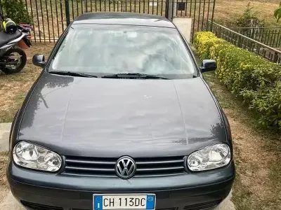 Usata VW Golf IV 101 CV (74 kW) 2003 Berlina