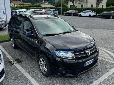 Brugt Dacia Logan MCV Lauréate 72 HK (52 kW) 2015 Sort Stationcar