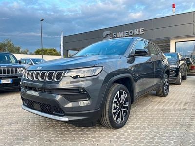 Grigio Usata 2024 Jeep Compass Altitude SUV | 26.900 € (Ottimo prezzo)