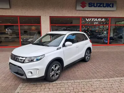 Usata Suzuki Vitara 120 CV (88 kW) 2015 Bianco SUV