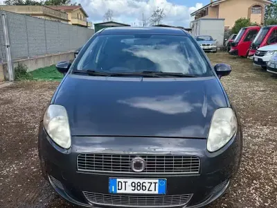 Usata Fiat Punto Active 69 CV (50 kW) 2009 Grigio Utilitaria
