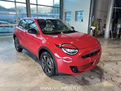 Nuova Fiat 600 Icon 110 CV (80 kW) 2025 Rosso SUV